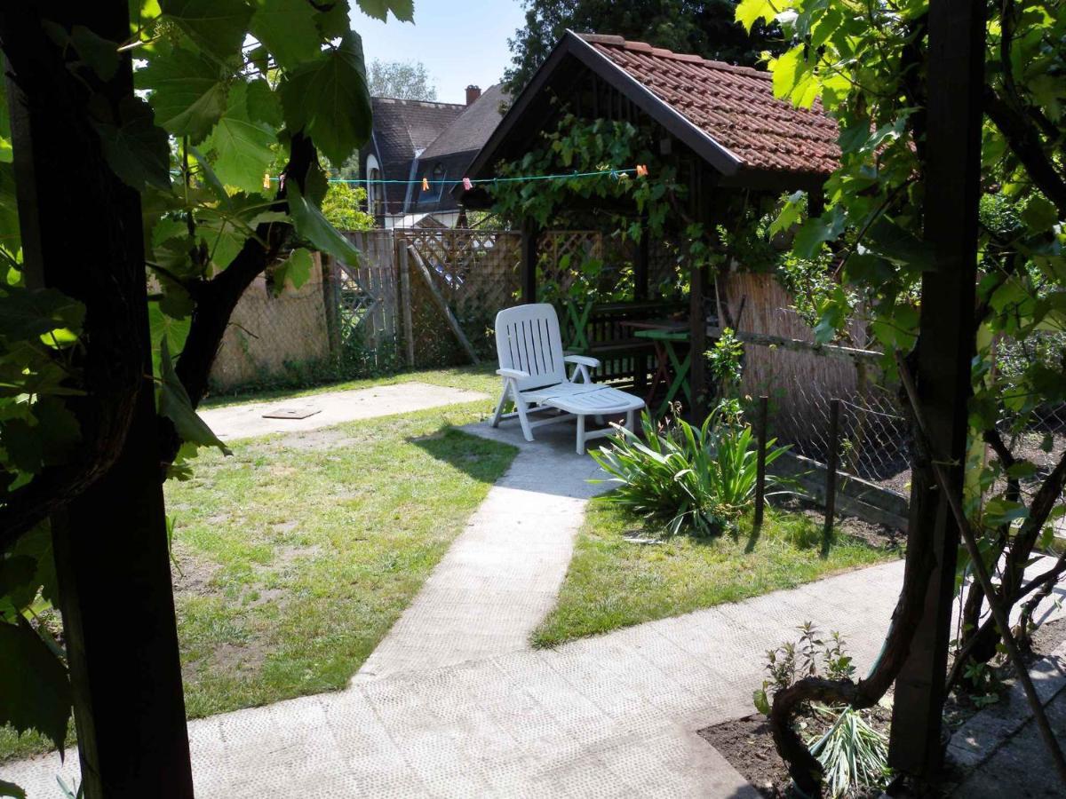 Apartment In Balatonmariafuerdo 19249 Balatonkeresztúr Екстериор снимка