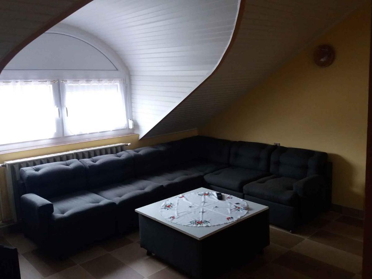 Apartment In Balatonmariafuerdo 19249 Balatonkeresztúr Екстериор снимка