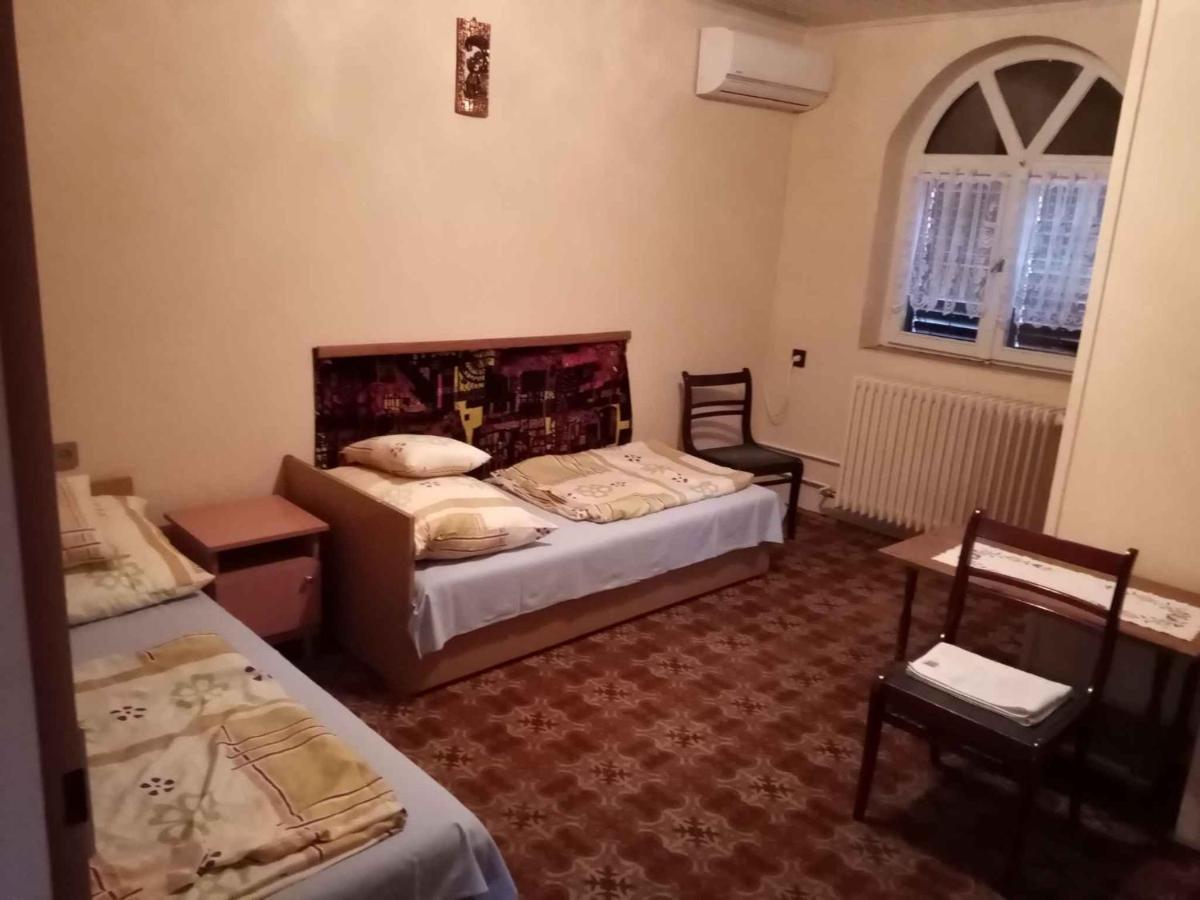 Apartment In Balatonmariafuerdo 19249 Balatonkeresztúr Екстериор снимка